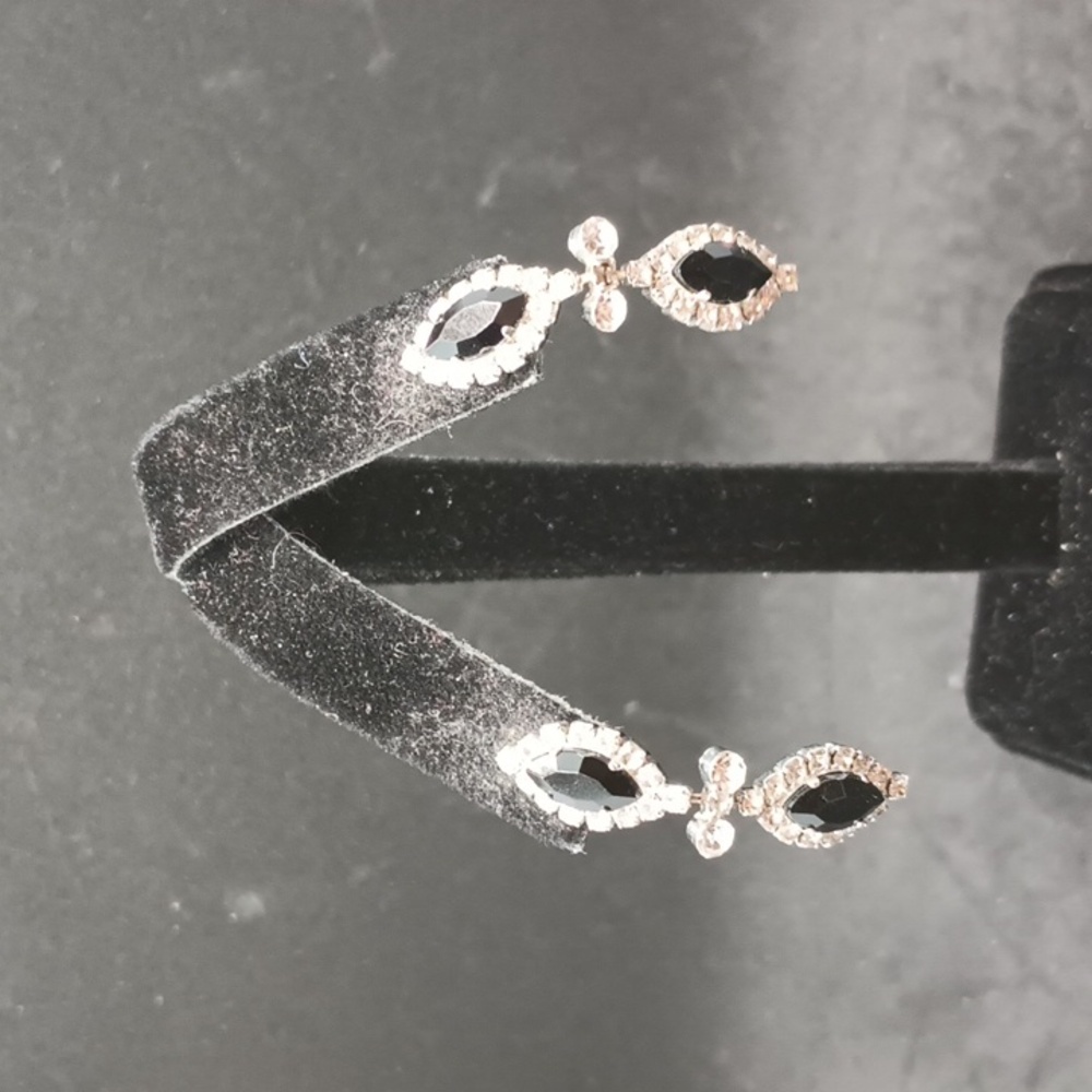 Vintage Black And White Rhinestone Dangle Earrings